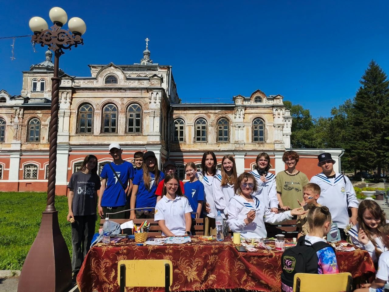 Встречаем лето яркое!.